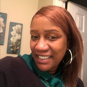 Meet your Posher, Jacqueline